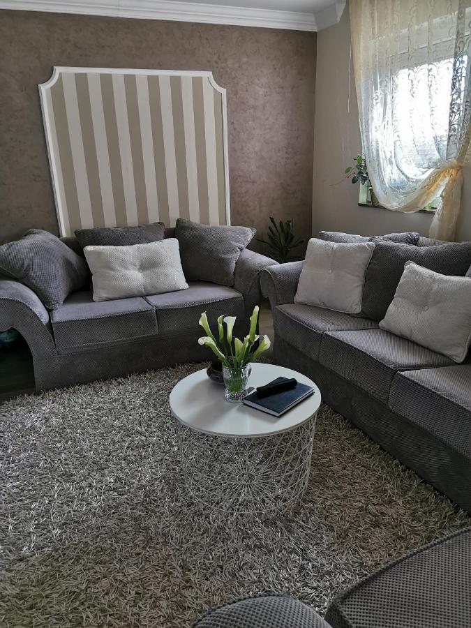 Lux Apartman Lena Belgrade Luaran gambar